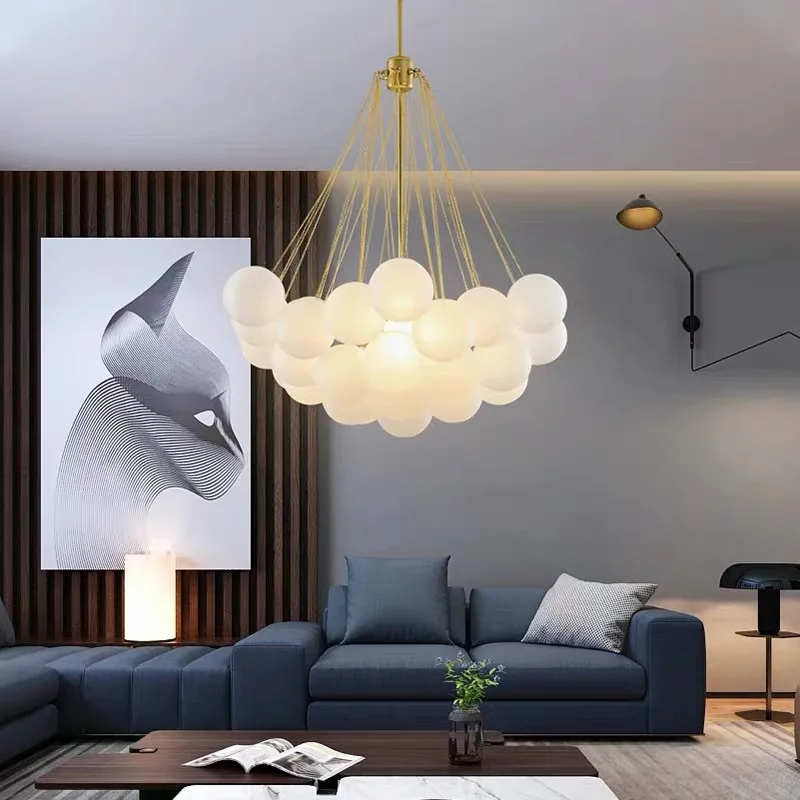 Elegant glass cluster suspension