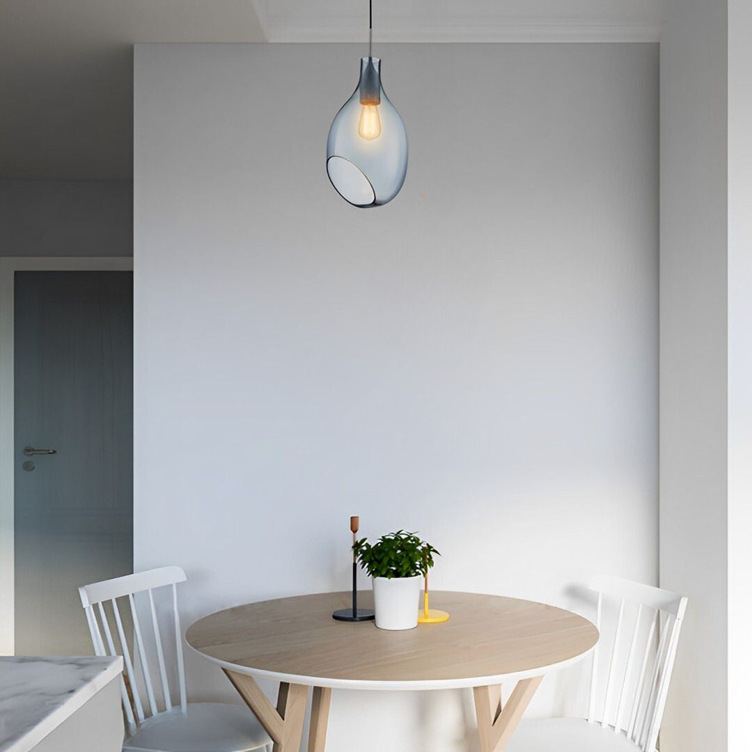 Glass teardrop pendant in Nordic design
