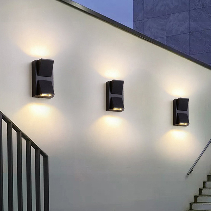 Minimalist LED wall light for outdoor decoration