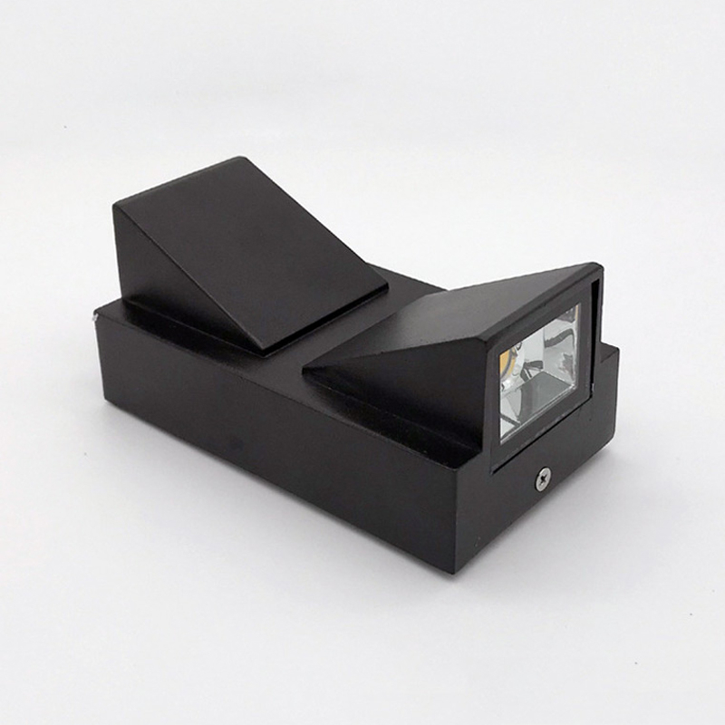 Minimalist LED wall light for outdoor decoration