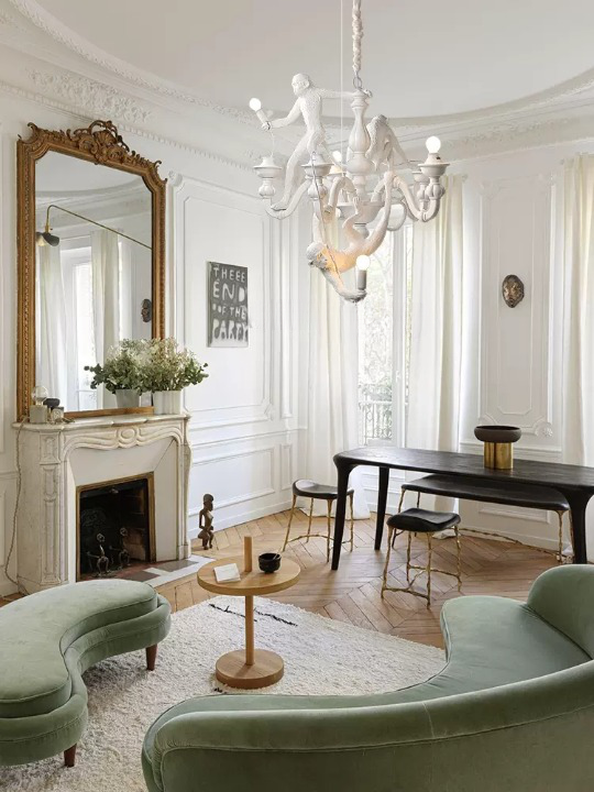 Monkeys hanging 3 animals on the chandelier