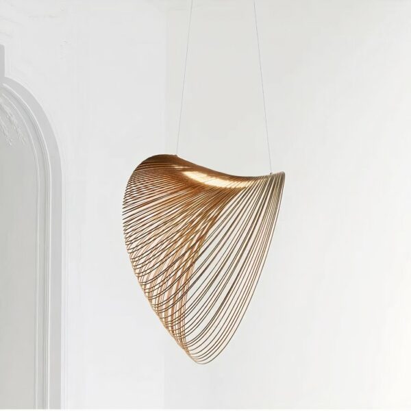 15318-0cBamboo chandelier suspended by two cables, composed of rings from the smallest to the largest, from left to right, linked by an LED strip. The result is an airy, conical shape. On a white background.
