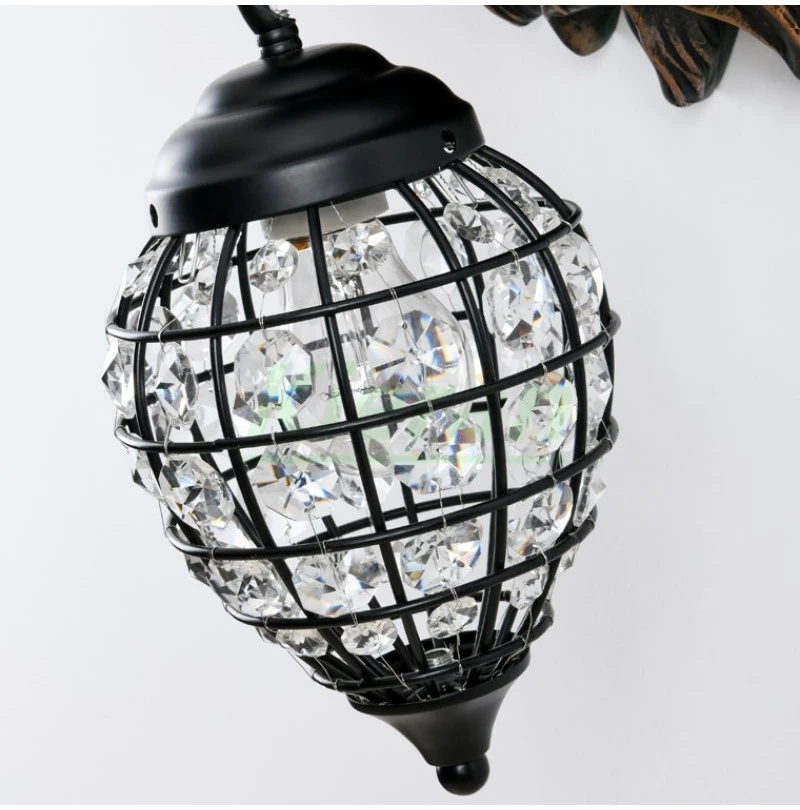 Lion head wall lamp